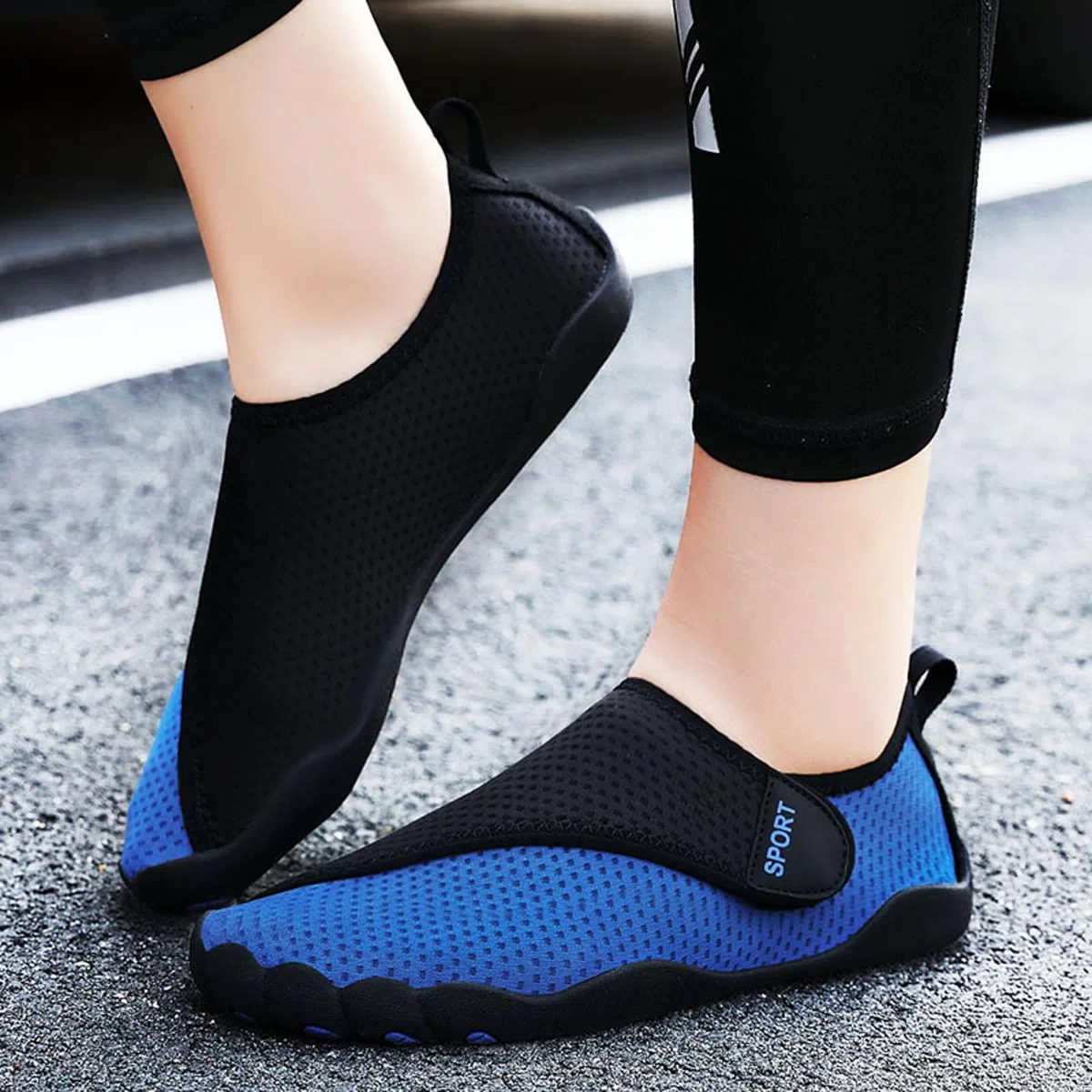 Chaussures Aquatiques Unisex pour Femme Et Homme Plage Sandales Water Shoes Chaussure Aquatique Plastique De Piscine Pieds Nus D Eau Barefoot d'eau Mer Bateau Aller dans Leau Chausson des La