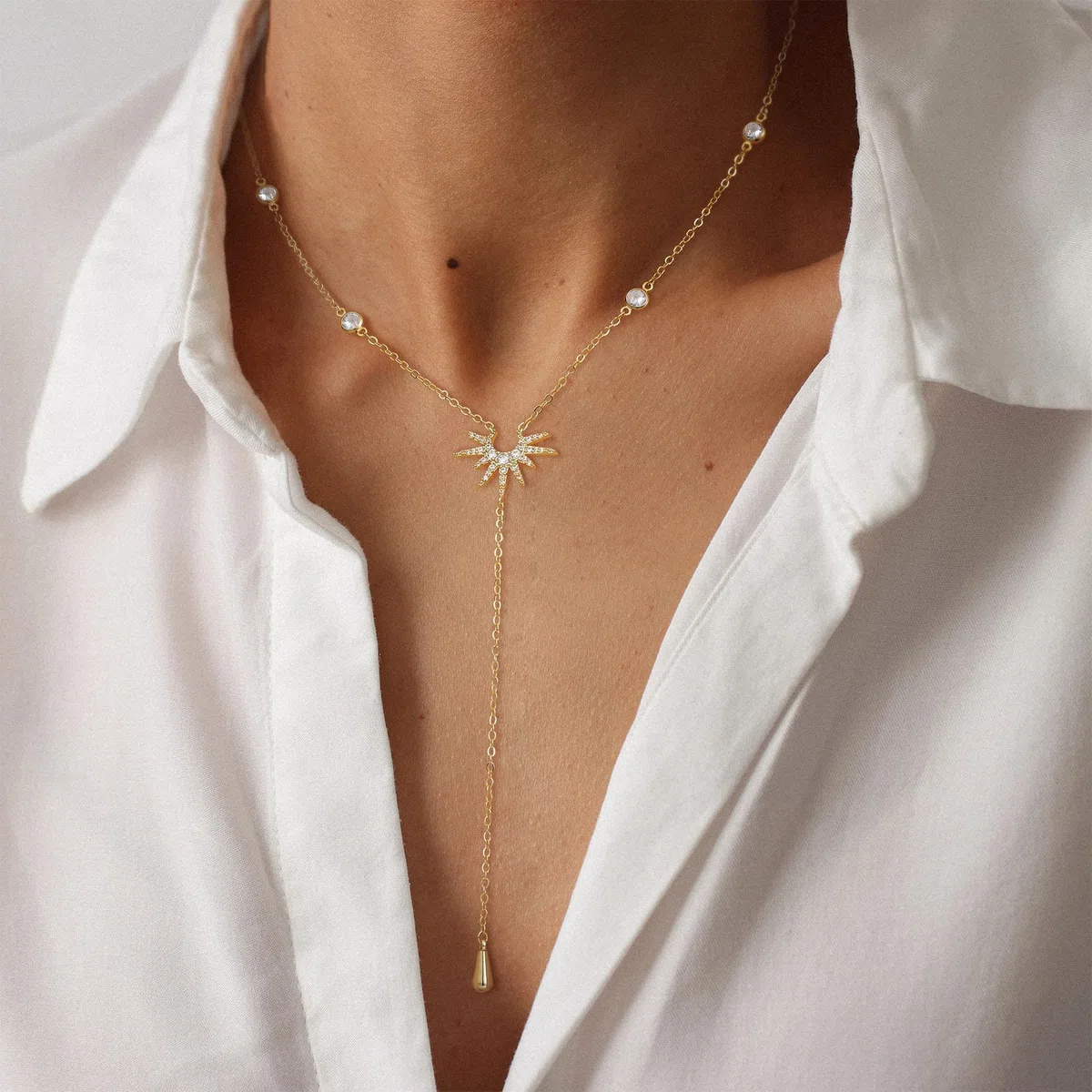 Collier Longue en Y pour Femme, Colliers Lariat Plaqué Or 14k avec pendentif en Forme de Soleil Collier en Cristal or en Y Cadeau Bijoux pour la Fête des Mères