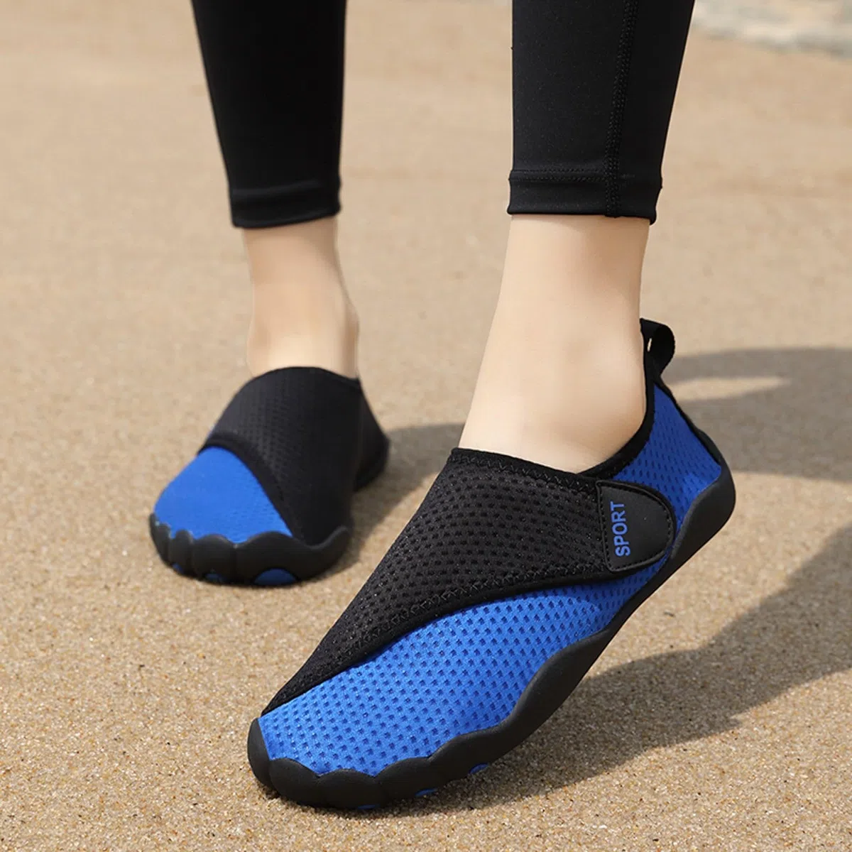 Chaussures Aquatiques Unisex pour Femme Et Homme Plage Sandales Water Shoes Chaussure Aquatique Plastique De Piscine Pieds Nus D Eau Barefoot d'eau Mer Bateau Aller dans Leau Chausson des La