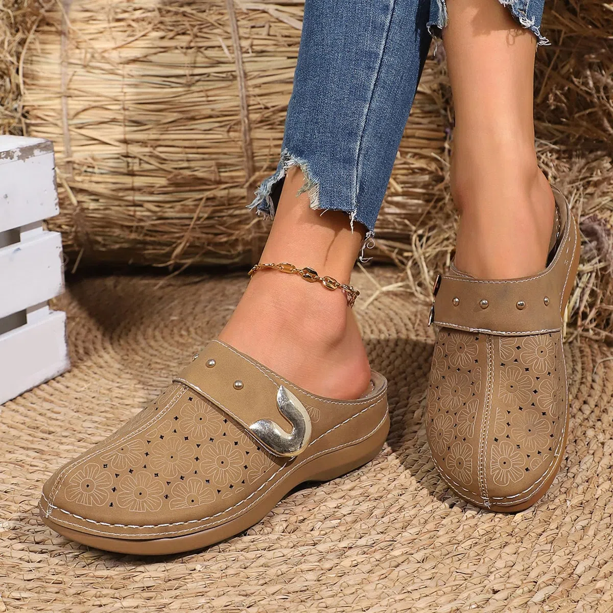 Sabots orthopédiques antidérapants à enfiler dos nu pour femme - Respirants - Chaussures compensées creuses confortables - Soutien de la voûte plantaire - Pour allaitement, travail, jardin - Sabots