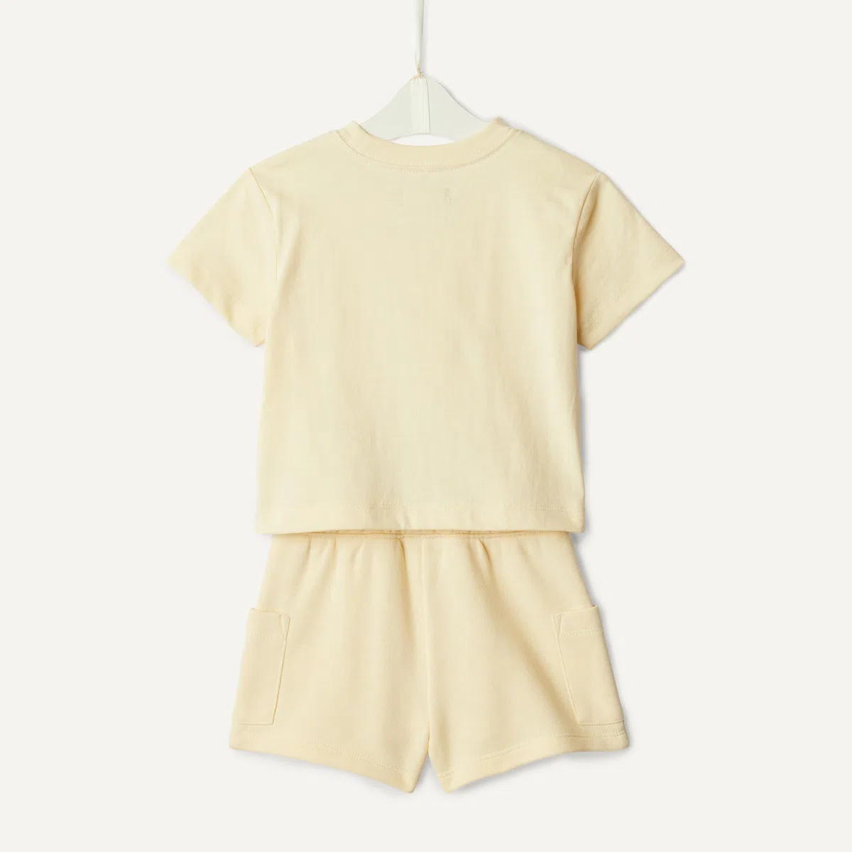 Amazon Essentials x Sofia Grainge Ensemble T-shirt et Short Décontracté Bébé et Garçon
