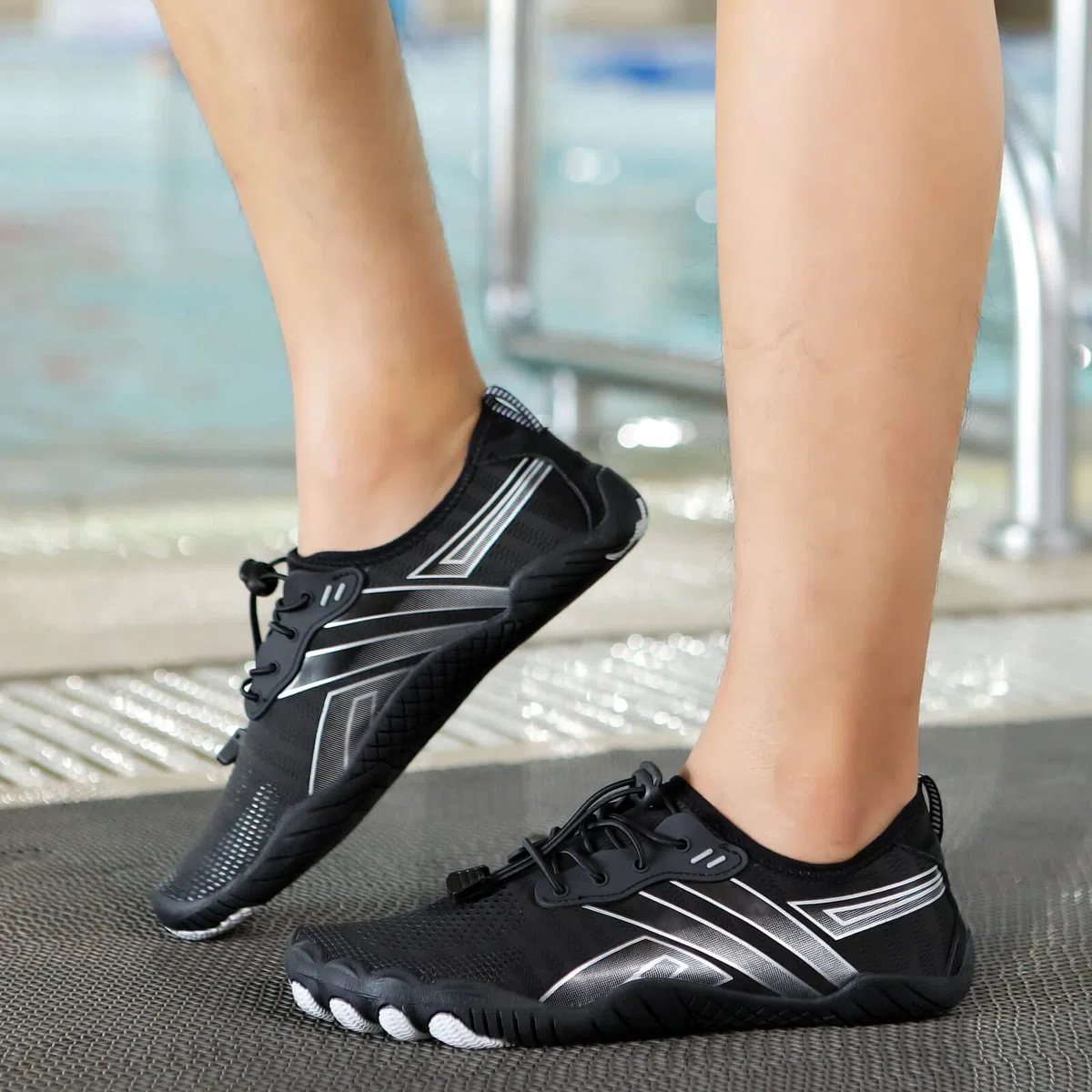 FELOVE Chaussures Aquatiques en Néoprène, Chaussures de Surf, Snorkeling, Plage et Randonnée Aquatique Hommes Femmes