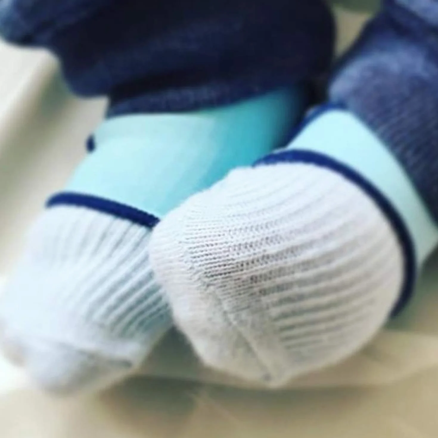 Sock Ons - Porte-chaussettes pour bébé