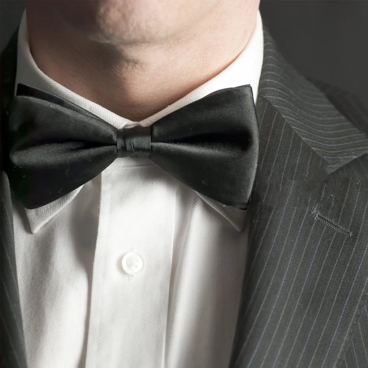 Rosenice Ensemble de 3 pièces en satin noir pour homme avec nœud papillon, ceinture de smoking et mouchoir de poche